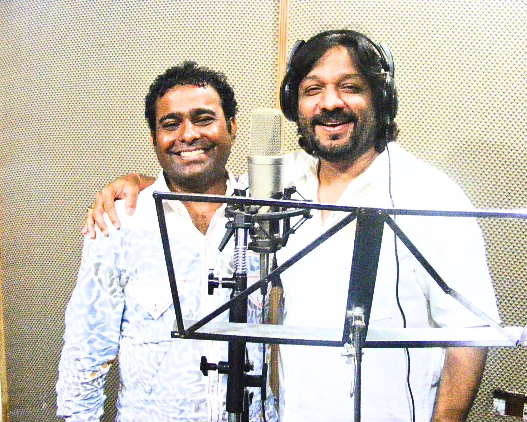Roop Kumar Rathore has sung some beautiful compositions of Veivek Asthaana